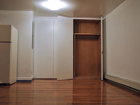 4th image of 5621 43rd Ave #1