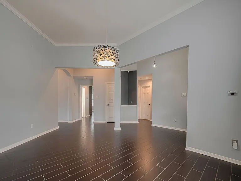 311 N Esplanade Ln — Photo 11