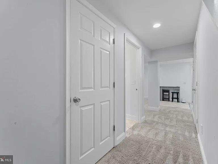 8561 Skipjack Pl — Photo 42