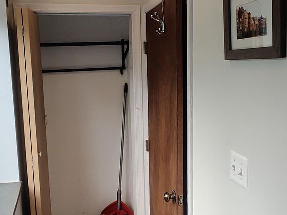 Front hallway to laundry and closet