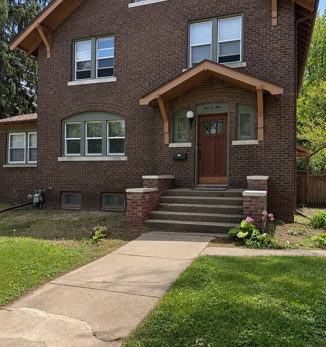 4 bed, 1682 sqft, $2,350 — Photo 2