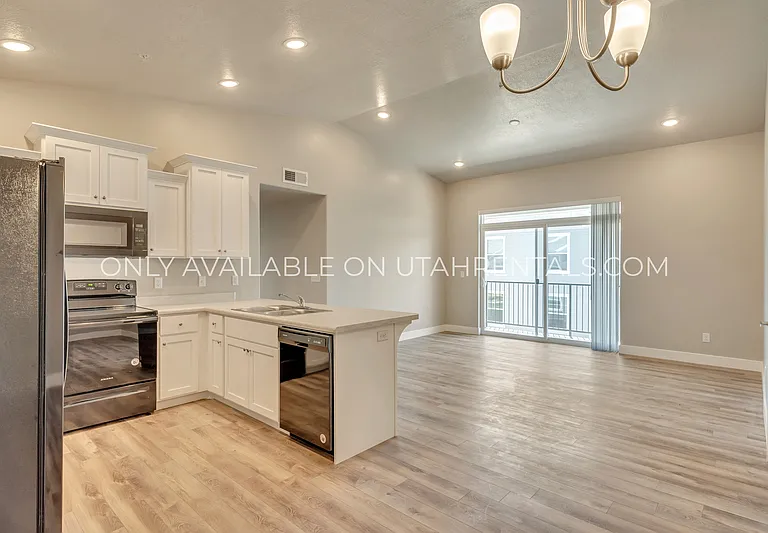 1128 S 820 E #5301 — Photo 3