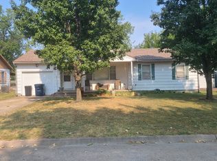 1622 Irving St, Independence, KS 67301