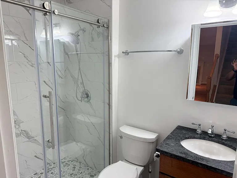 44004 Kings Arms Sq #B — Photo 7