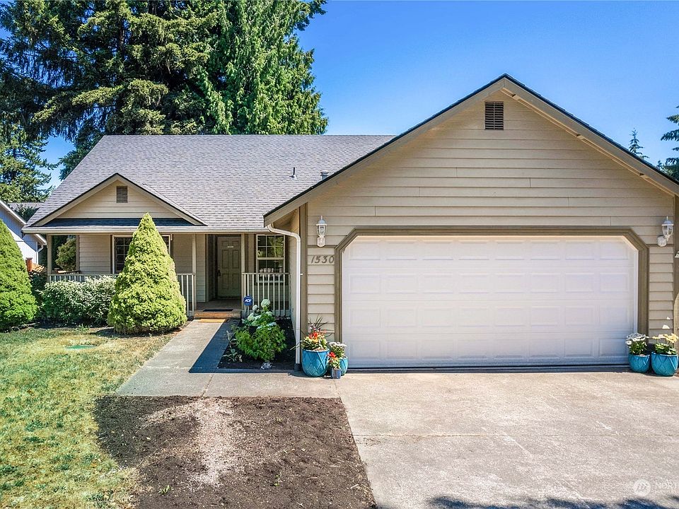 1st image of 1530 Entrada Court NE