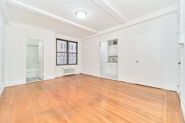 Rented by Living New York | media 11