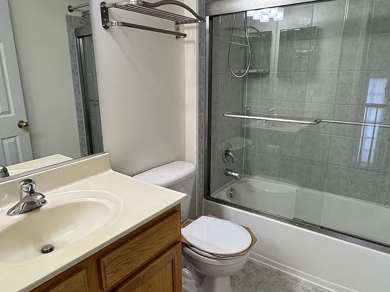 Full Bathroom - Upper Level