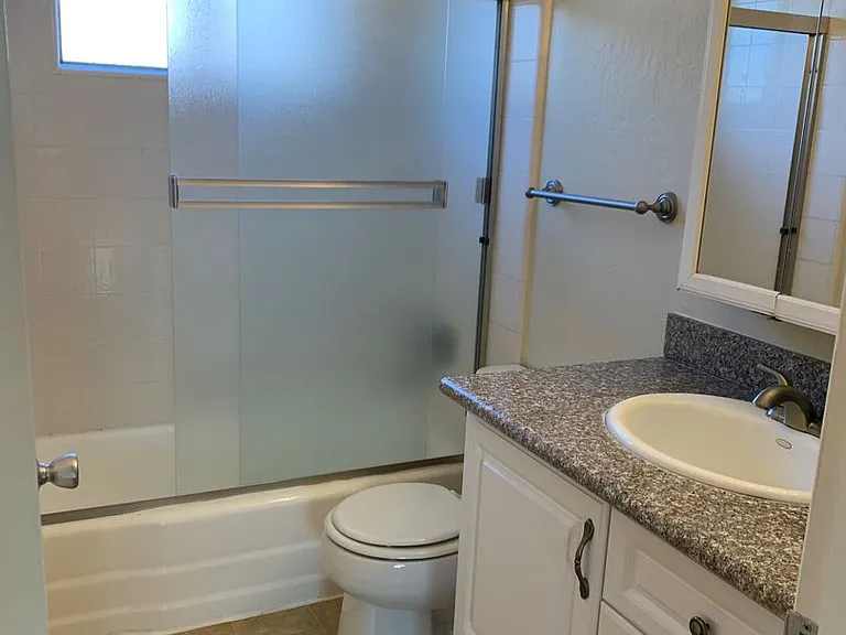 1530 Alta Glen Ct — Photo 2