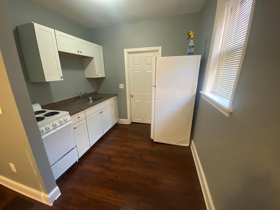 1st image of 125 Pine St #1