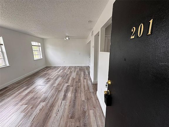 2nd image of 5317 Curry Ford Rd APT O201