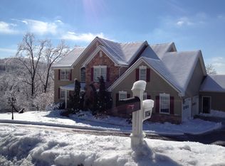 1056 Fairdell Dr, Hummelstown, PA 17036