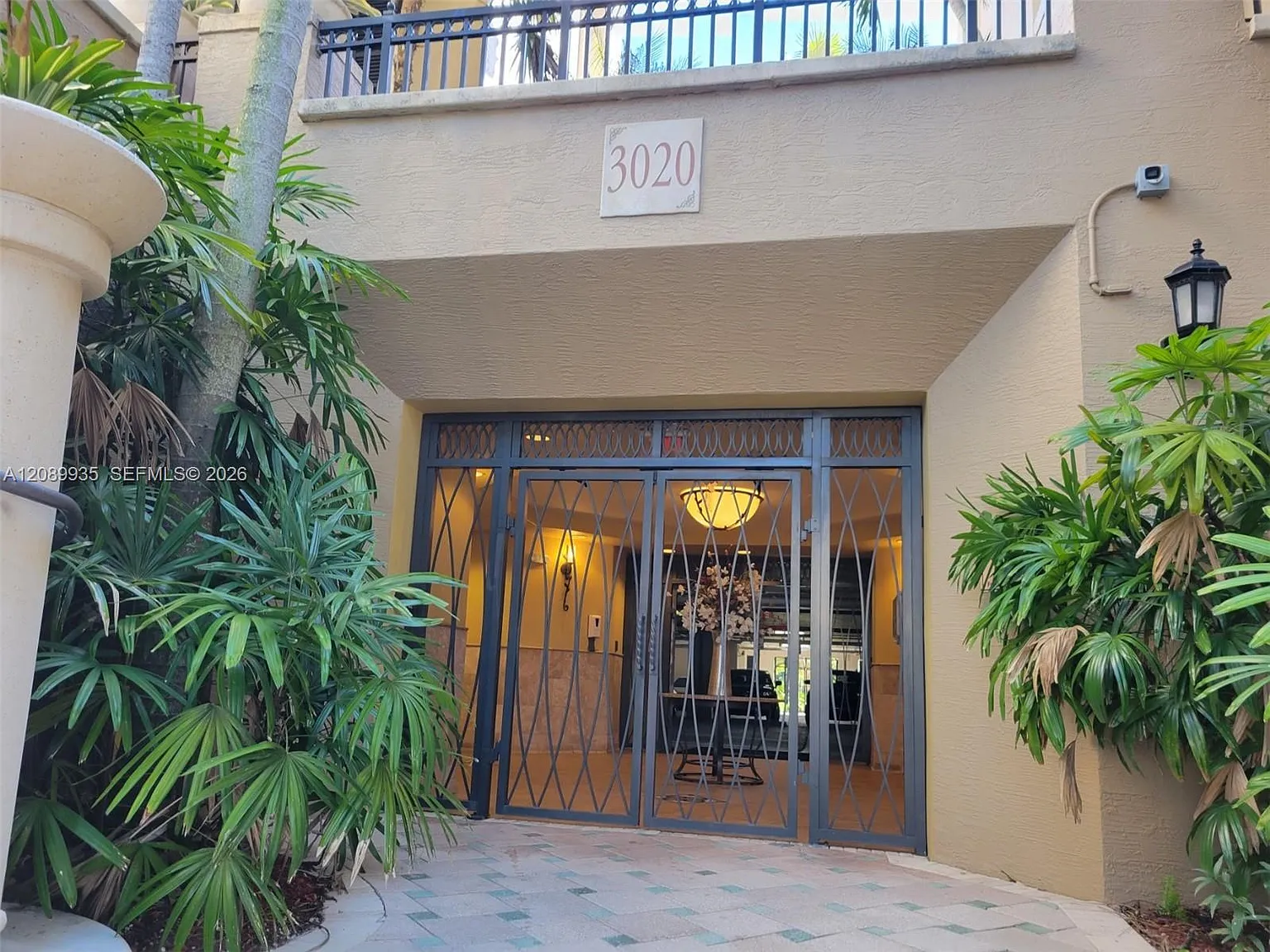 Villa Flora Condo — Photo 3