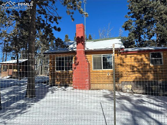 4th image of 221 Aspen Rd