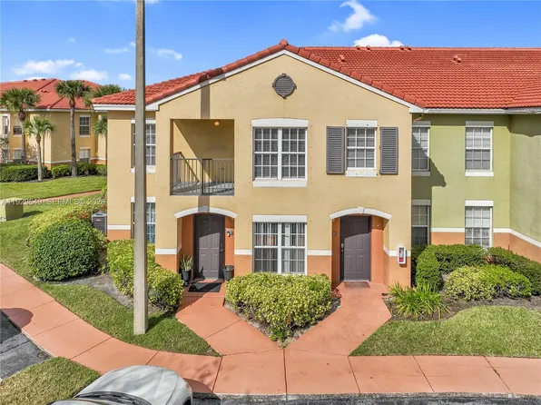 10288 Fox Trail Rd S APT 302, West Palm Beach, FL 33411