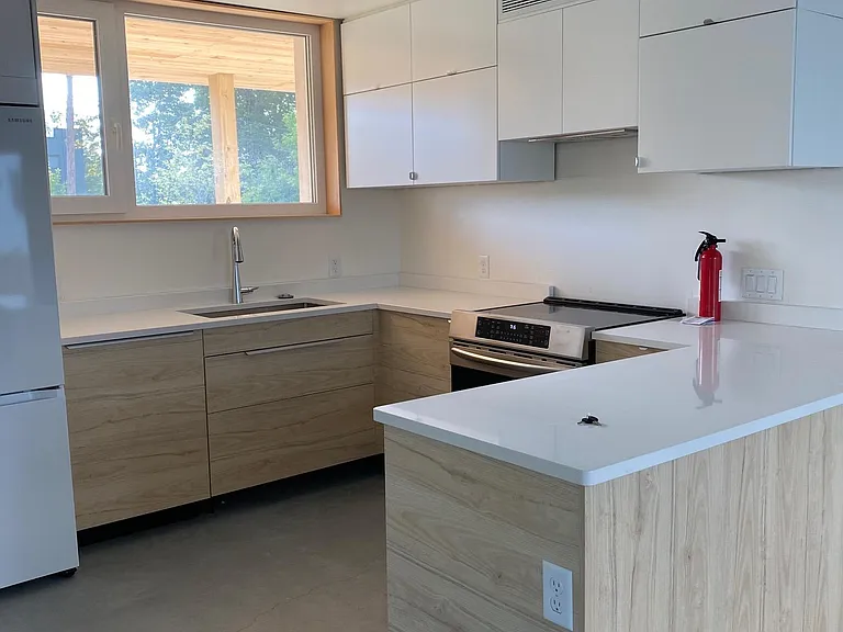 14 Freeman St — Photo 12