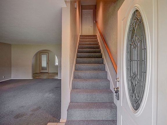 5th image of 218 Americana Ct