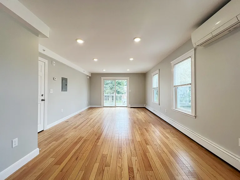 76 Needham St #2 — Photo 3