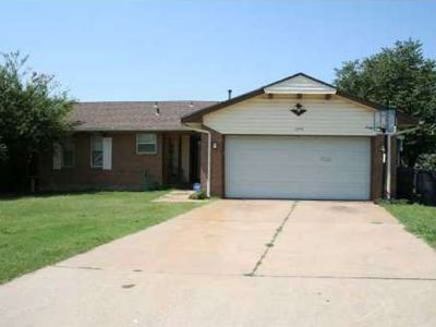 1240 Straka Ter, Oklahoma City, OK, 73139