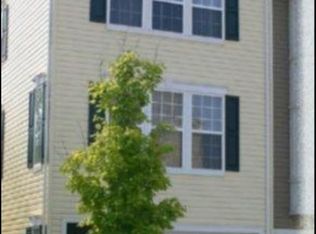 23118 Blackthorn Sq, Sterling, VA 20166