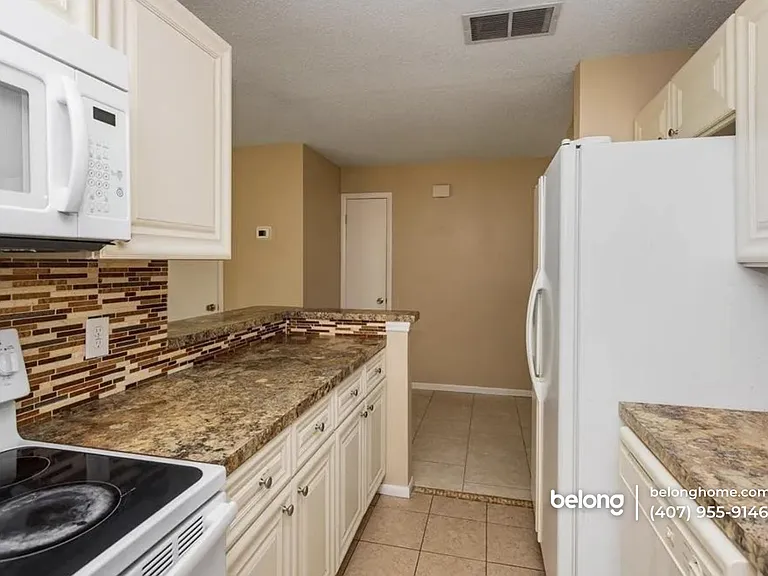 1302 Mill Creek Pl — Photo 9