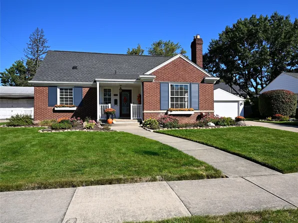 4444 Samoset Rd, Royal Oak, MI 48073