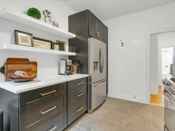 107 Kensington Avenue image 12 of 32