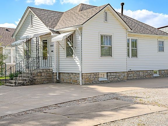 2nd image of 1108 W Main St