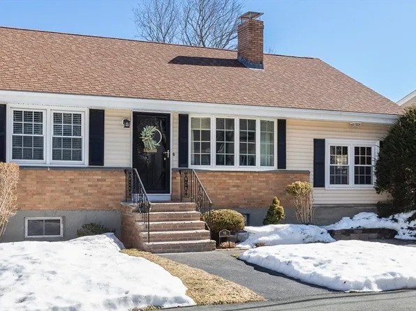 15 Francis Rd, Salem, MA 01970