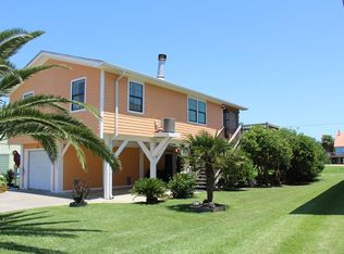 2390 Sand Crab Ln, Crystal Beach, TX 77650