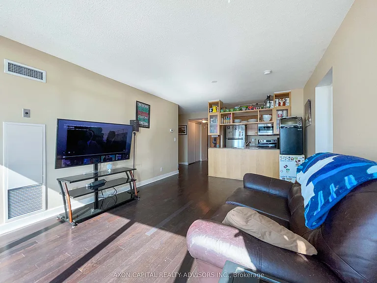 397 Front St W #1711 — Photo 9