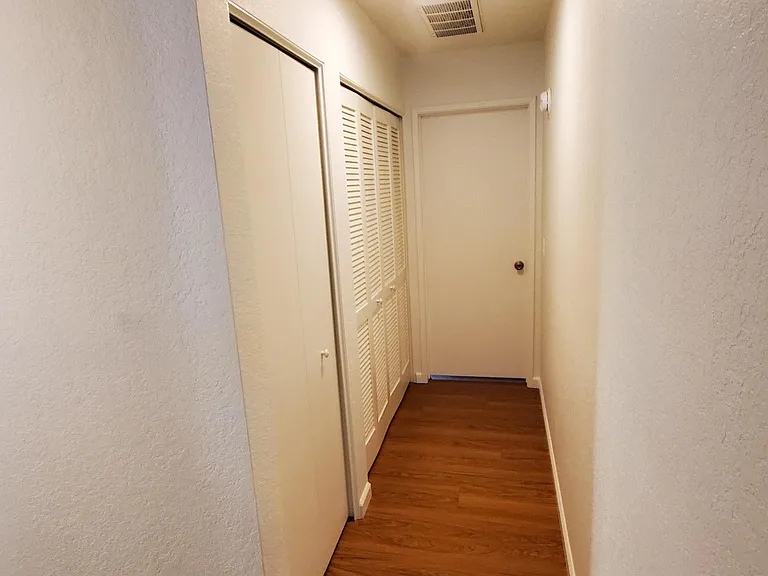 11353 Avenida De Los Lobos #G — Photo 10