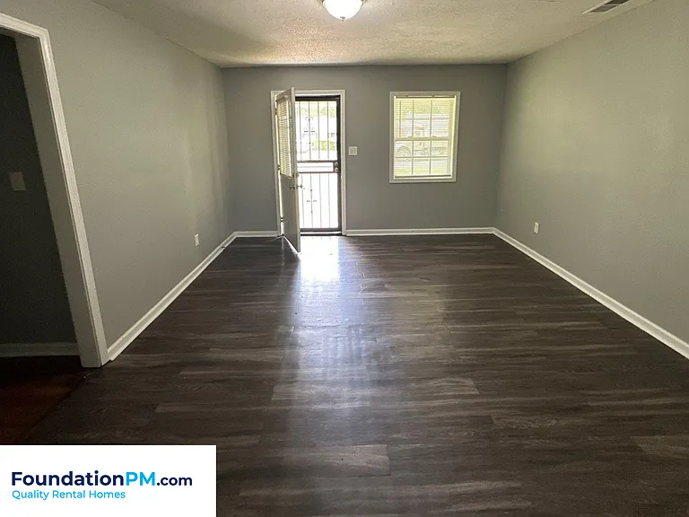 5028 Cheston Ave — Photo 9