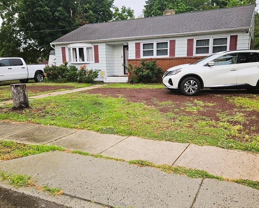 1st image of 1108 Almond Rd