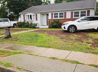 1108 Almond Rd, Pittsgrove, NJ 08318