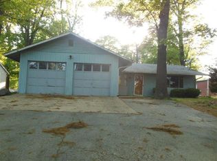 1310 Maple Dr, Grove, OK 74344