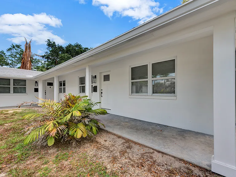 The Oaks at Royal Palm — Photo 3