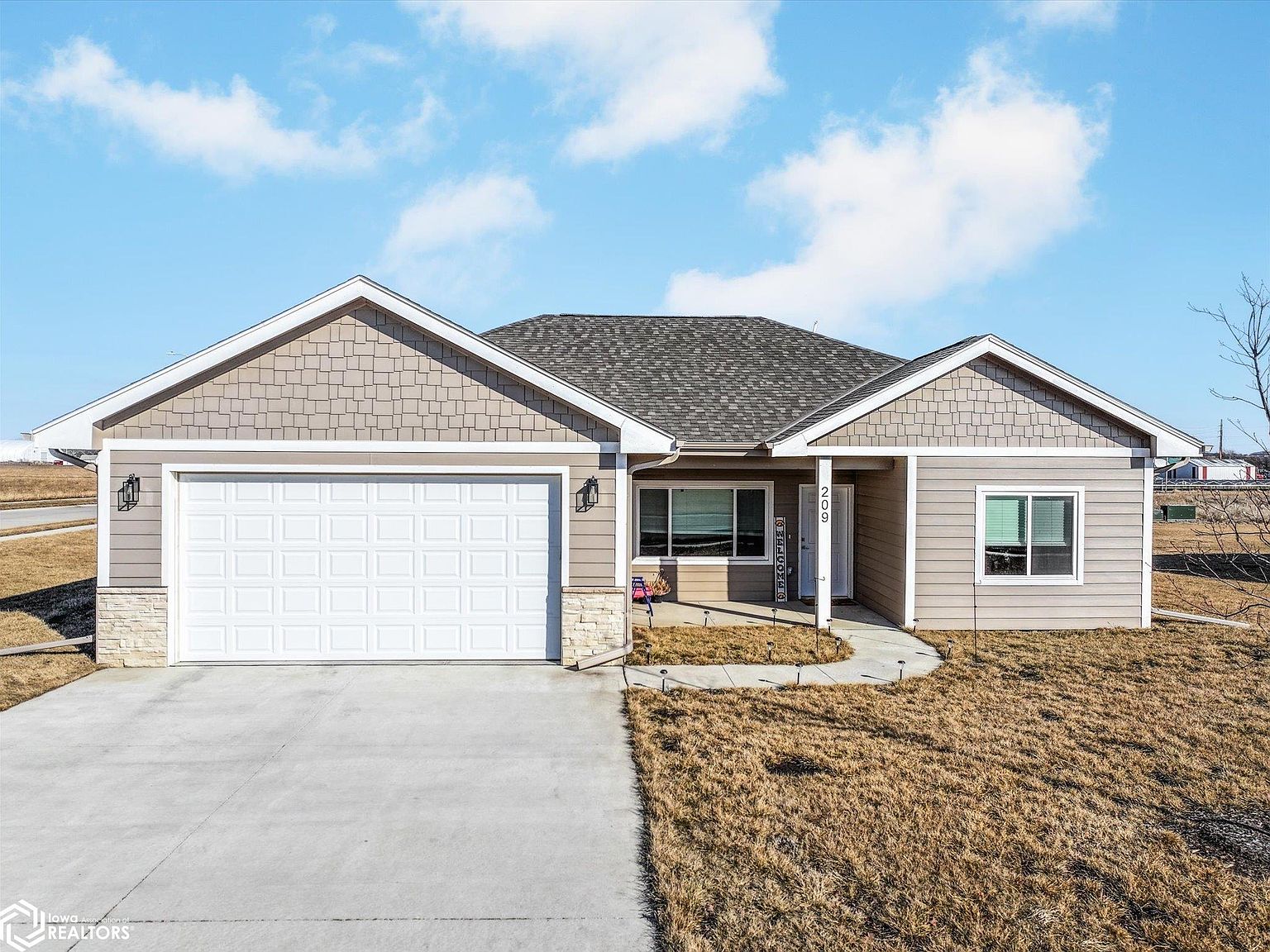 209 Harvest Hills Dr, Woodbine, IA 51579 | Zillow