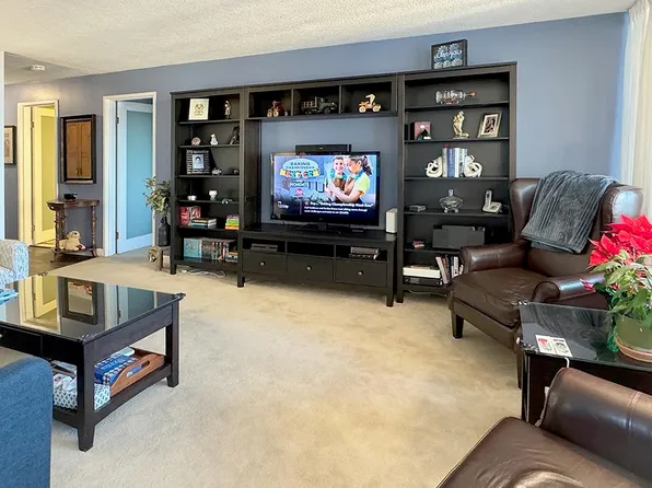 6651 Minoru Blvd #1004, Richmond, BC V6Y 1Z2