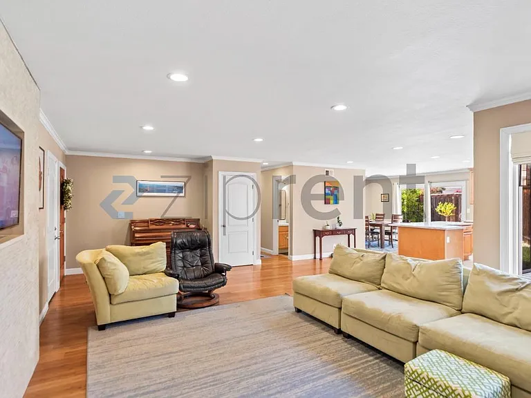 2211 Fountain Oaks Dr — Photo 8
