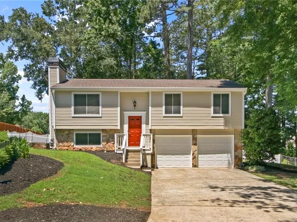 570 Sheringham Ct, Roswell, GA 30076