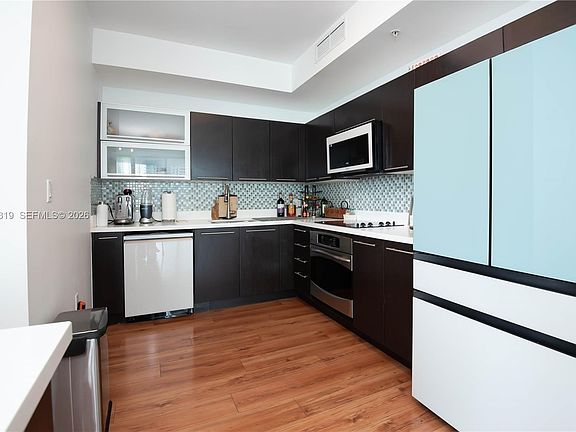 5th image of 90 SW 3rd St APT 2113