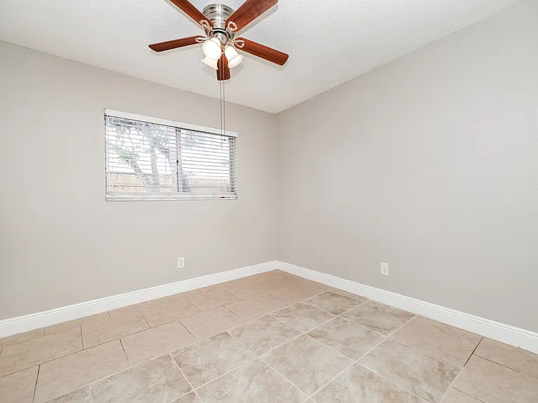 11105 Cherrywood Ln — Photo 9