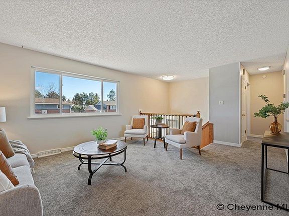4th image of 4728 Linden Way