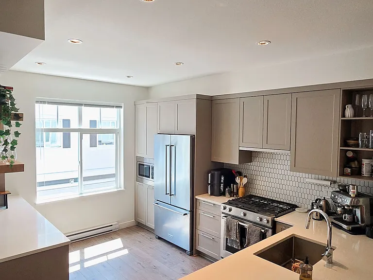 135 Baycrest Ave — Photo 13