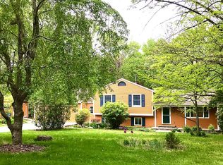 2 Ridgewood Ave, Hopewell, NJ 08525