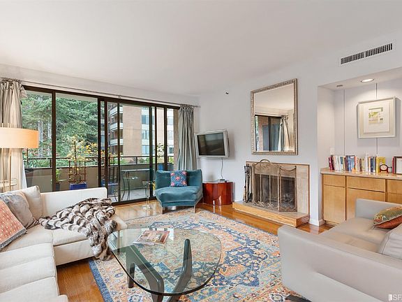 3rd image of 101 Lombard St APT 315E