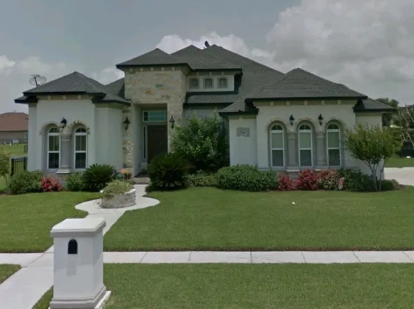 239 Country Club Blvd, Portland, TX 78374