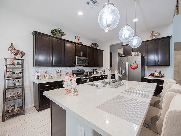 11777 S 51st Dr — Photo 10