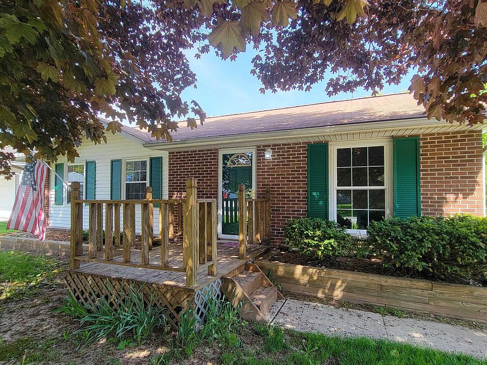 1st image of 161 Pleasant Knoll Dr