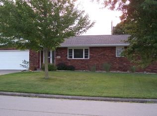 10421 Timothy St, Dubuque, IA 52003